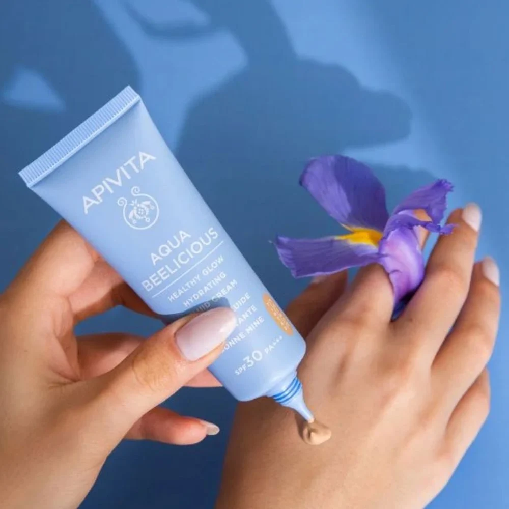 Apivita Aquabeelicious Healthy Glow Hydrating Fluid Cream SPF30
