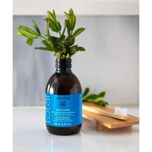 Apivita Natural Total Dental Care Mouthwash