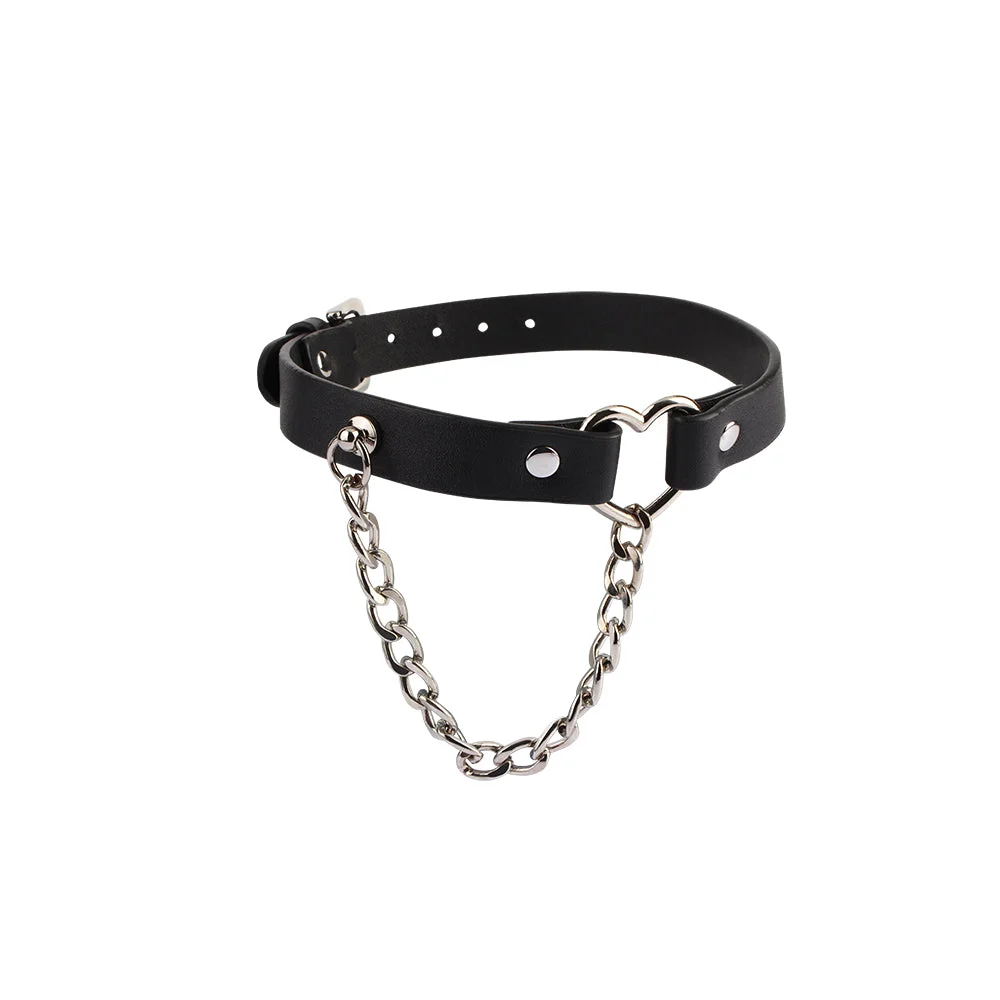 BEHAVE HEART COLLAR WITH A CHAIN