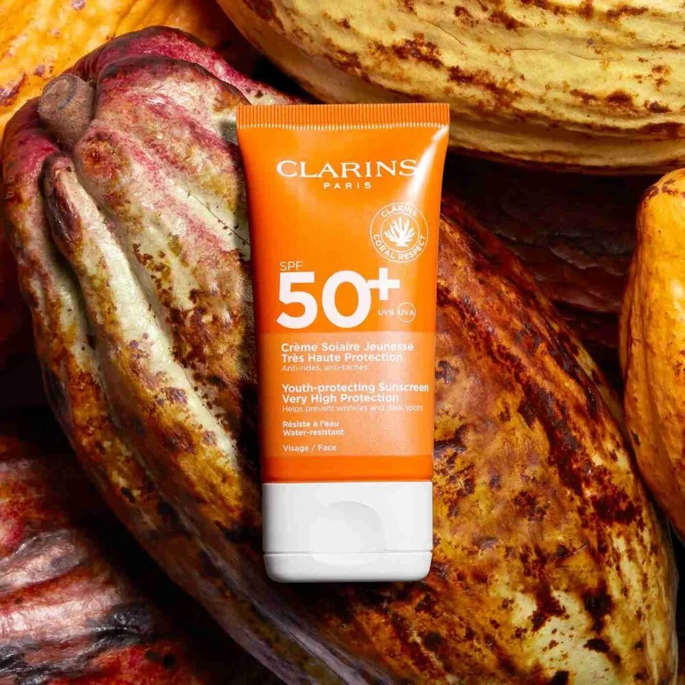 Clarins Youth-Protecting Sunscreen High and Very High Protection for Body