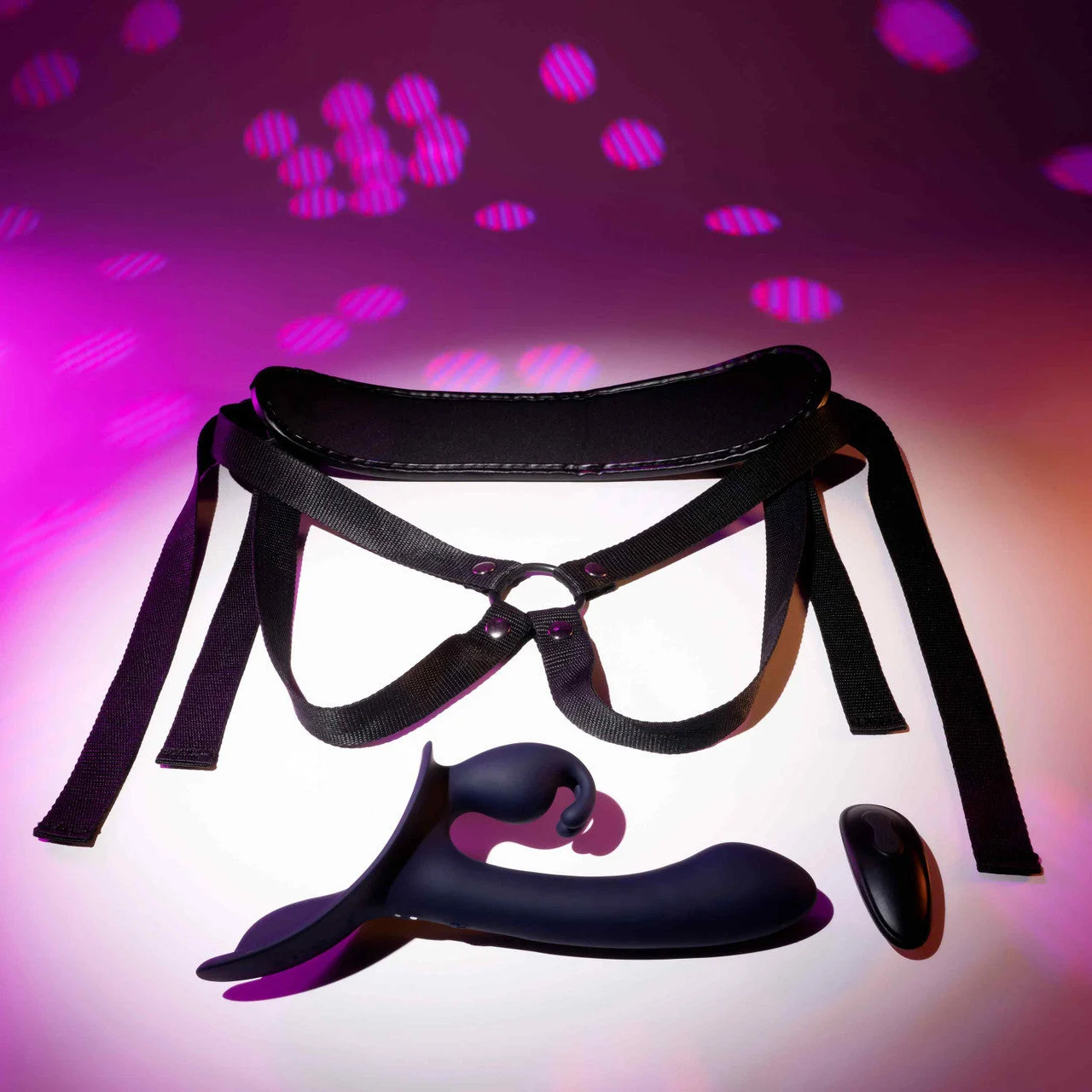 EVOLVED GIVING VIBES RECHARGEABLE RABBIT STRAP ON
