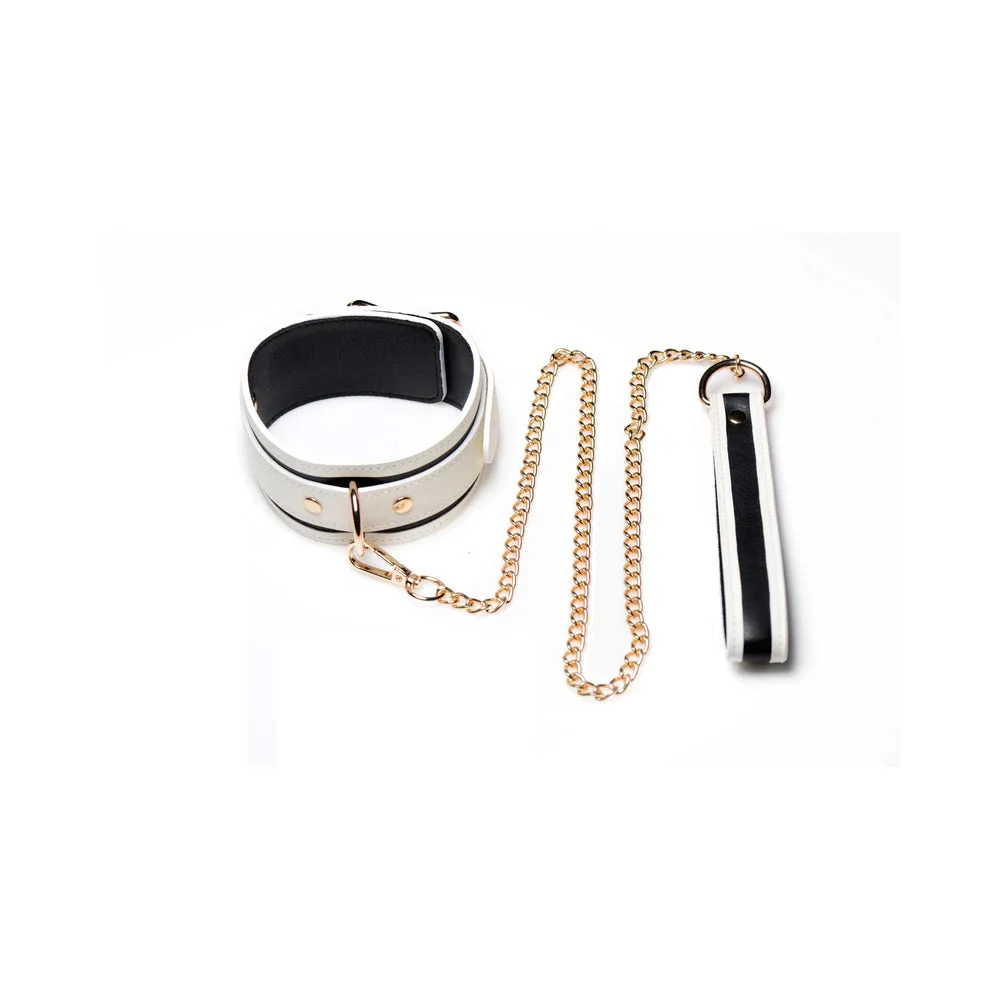 Kink In The Dark Glowing Collar With Leash
