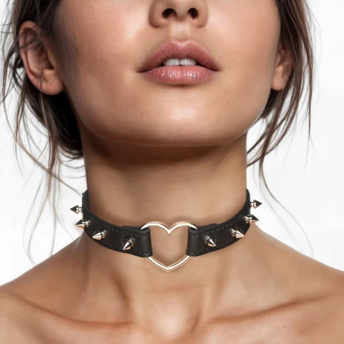 Master Series Black Spiked Heart Choker
