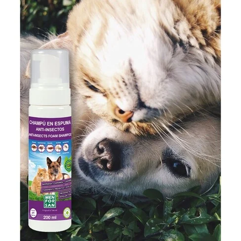 Men for San Anti-Insect Foam Shampoo for Cats and Dogs