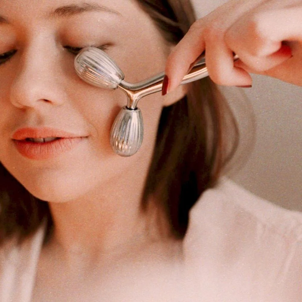 Payot Face Moving Revitalizing Face Roller Massager
