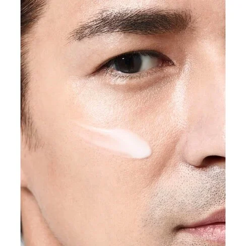 Shiseido Energizing Moisturizer Extra Light Fluid